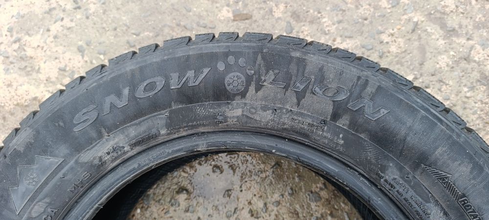 Все сезонни гуми за джип. 2бр.215-65-104 M+S