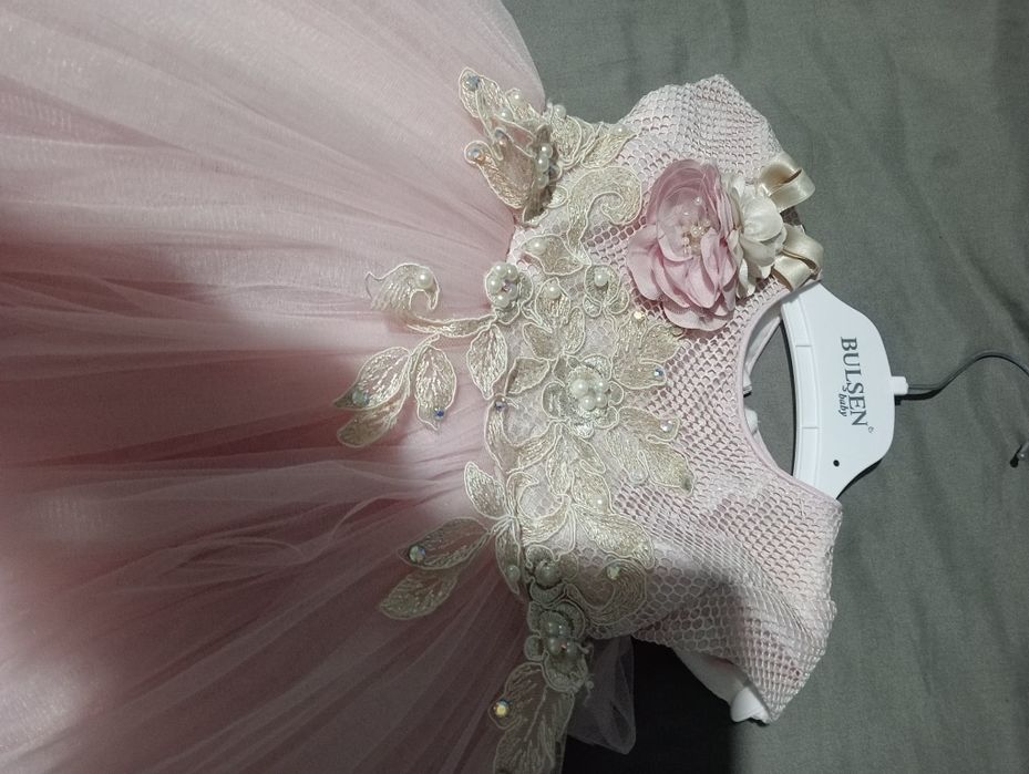 Пышное платье на годик.