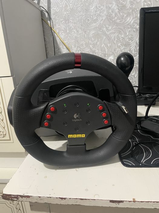 Продам руль момо
