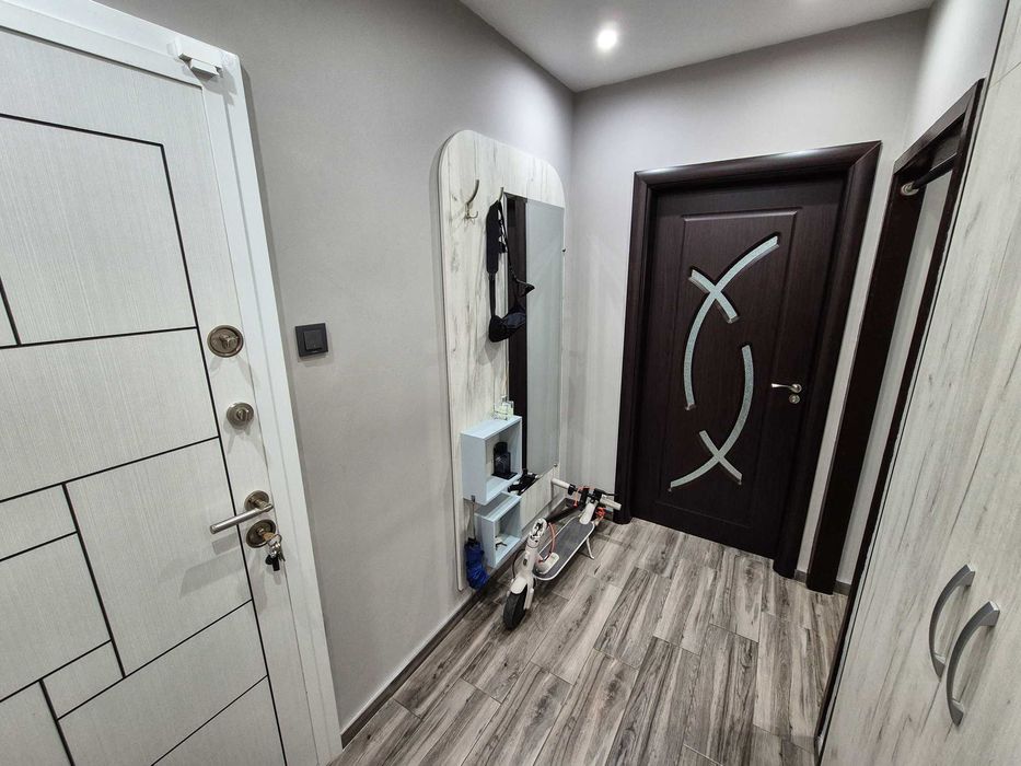 ОБЗАВЕДЕН 2-стаен ЕПК Дружба