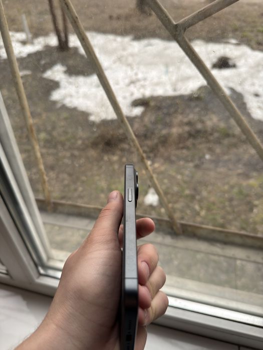 Продам iPhone 15 Pro