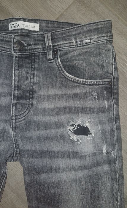 Blugi zara mărimea 38