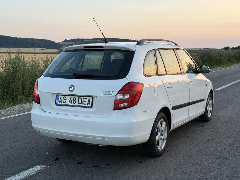 SKODA Fabia 2009 — imagine 3