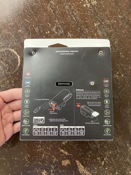 Светлини Lezyne Lite Pro 115 + Strip Pair