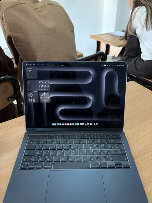 MacBook Air M2 новый