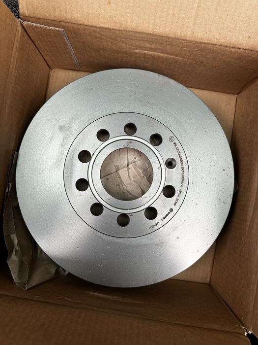 Предни спирачни дискове Brembo
