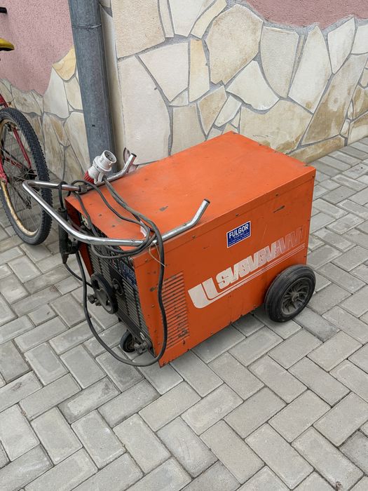 Aparat de sudura trifazic