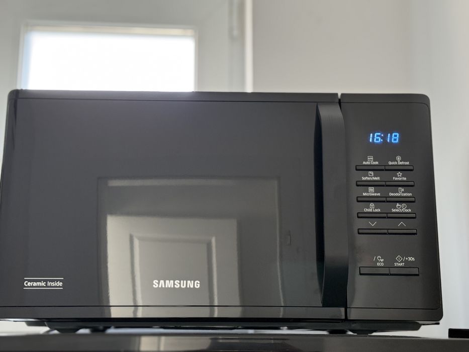 Cuptor cu microunde Samsung