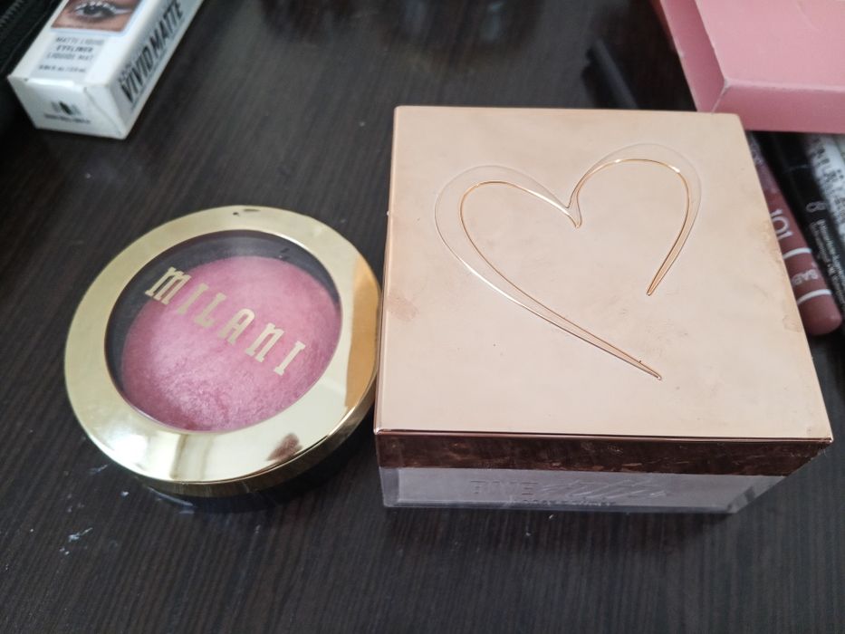 Продам косметику для визажиста