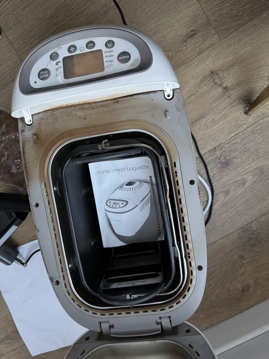 Aparat Moulinex 1600W – defect, NU pornește – pentru piese