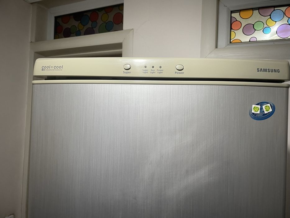 Продаю холодильник