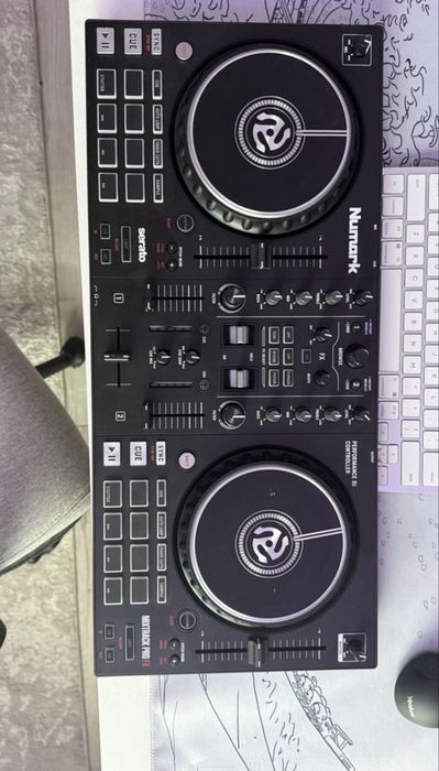 DJ контролер Numark Mixtrack PRO FX DJ