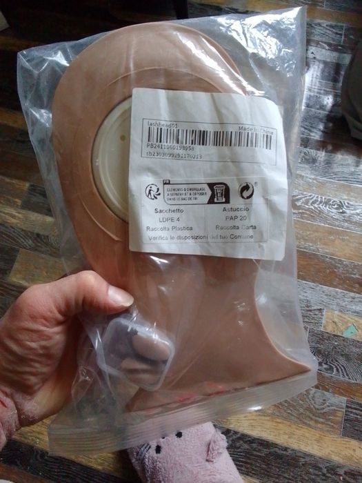 Манекен-глава за поставяне на мигли, грим