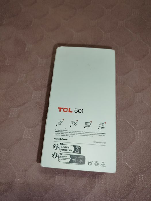 Telefon TCL nou nouț