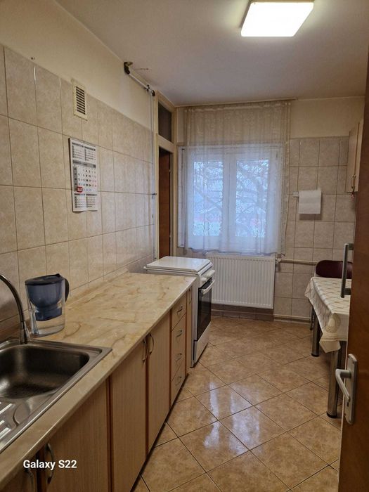 Apartament 3 camere Sector 5, zona Petre Ispirescu