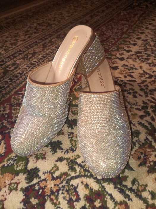 Tufli yangi kiyilmagan