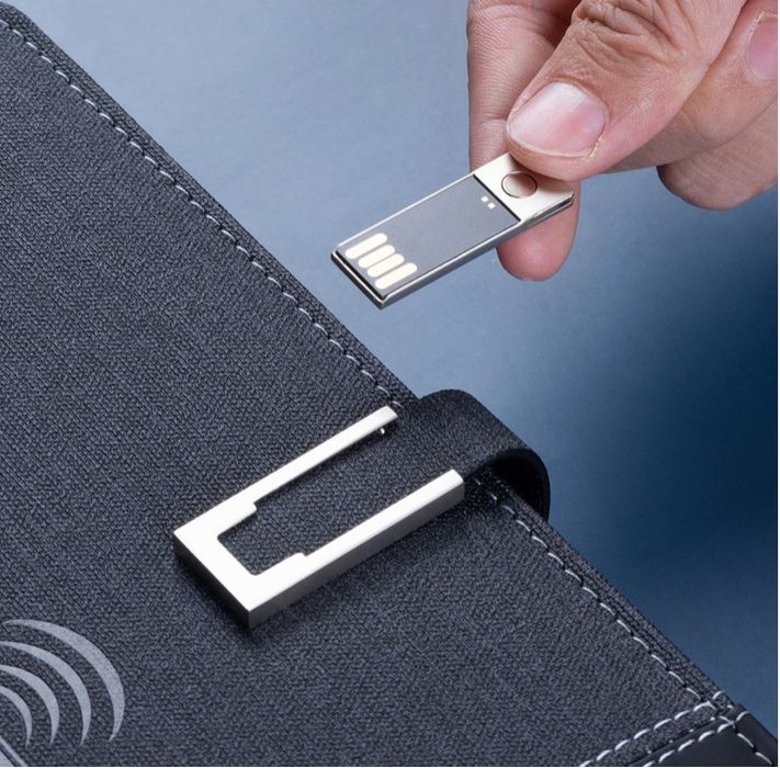 Блокнот планнер с встроенный зарядкой