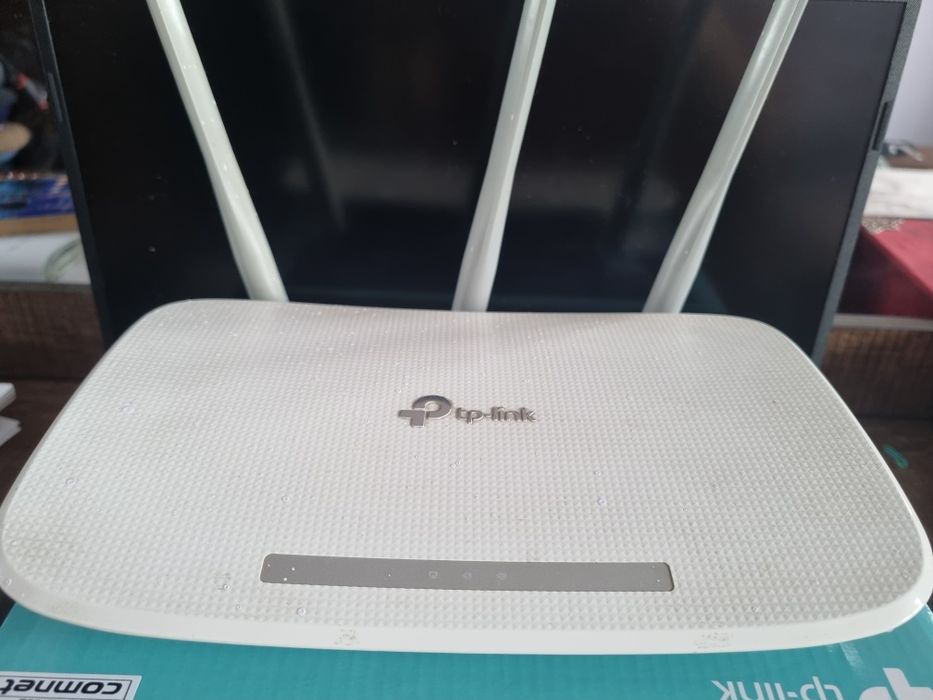 Продаю 2 Wi-Fi  роутеры.