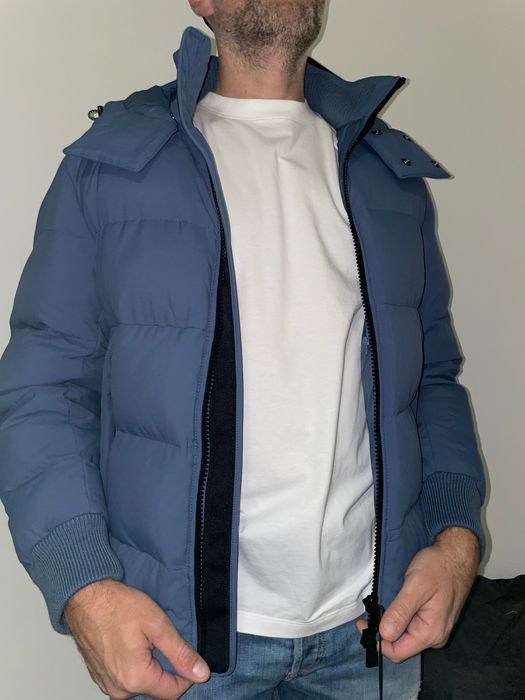 Vând geacă iarnă HUGO BOSS (originală ) M 48