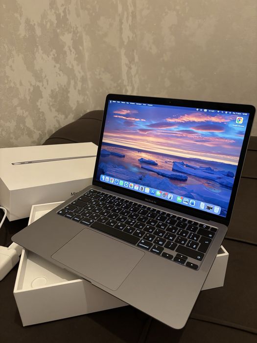Macbook Air M1 8/256гб