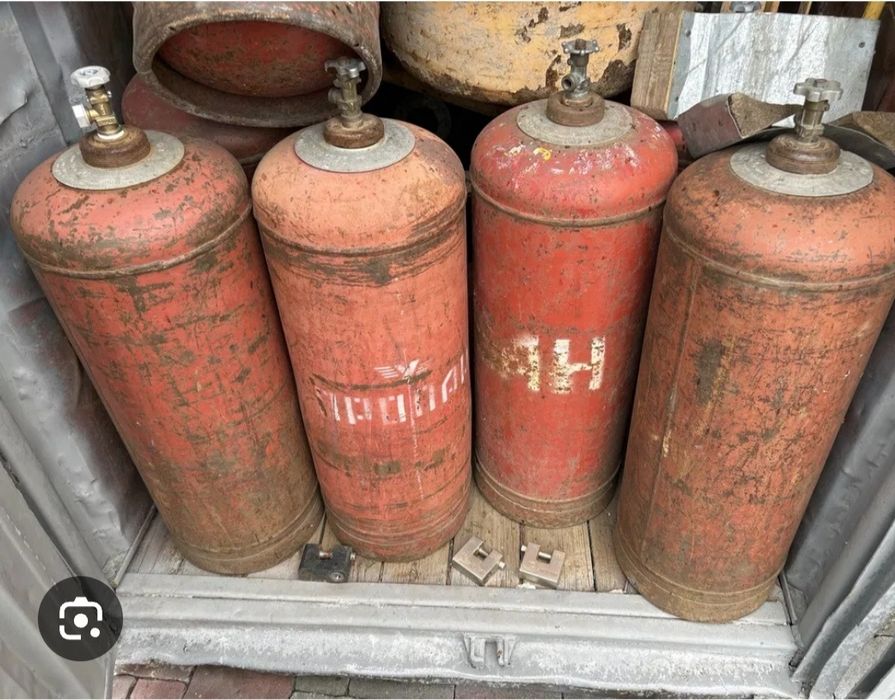 Баллон.    большой газовый