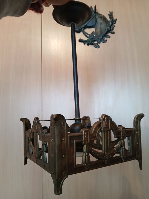 Антични полилей с фасонги