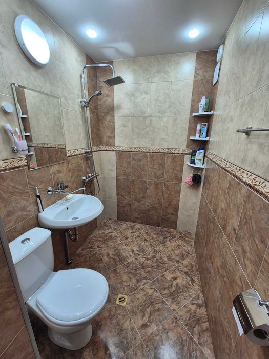 ОБЗАВЕДЕН 2-стаен ЕПК Дружба