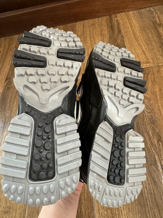 Кроссовки для мальчика новые