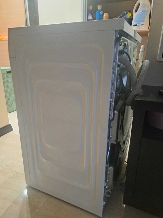ПРОДАВА перялня INDESIT IM 862 MY TIME EE 8.0 kg, нова , в гаранция