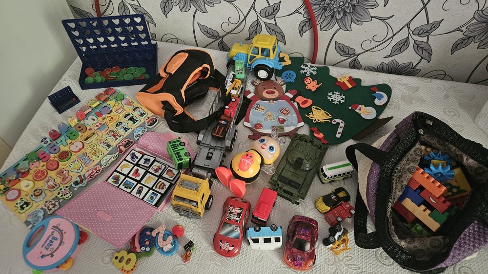 Продам пакеты игрушек