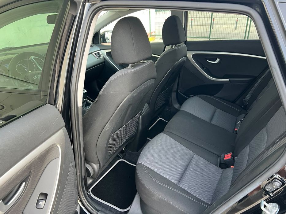 Hyundai I30/ 2015 /Panorama/Navi/Camera/
