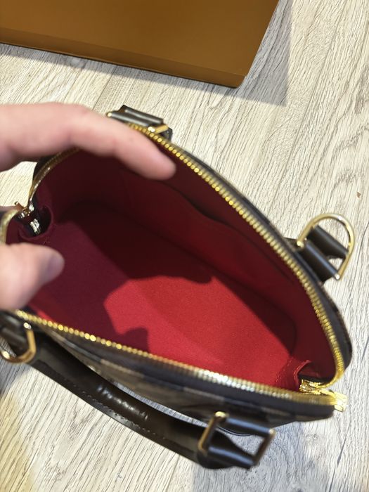 Louis Vuitton alma bb