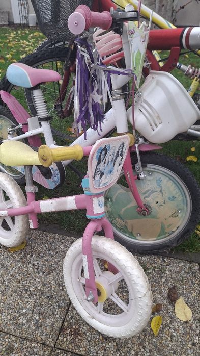 Super preț .Toate 4 buc 400 lei.