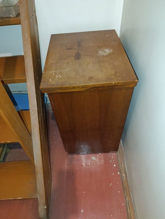 Продам тумбу для швейной машины