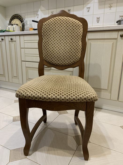 Стулья 6 штук.