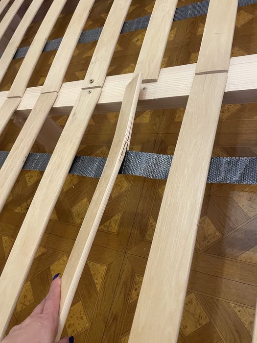 Отдам кровать 160*200