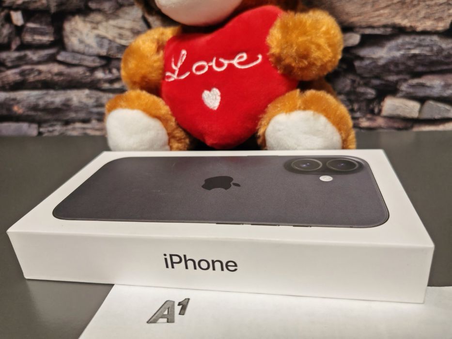 ^ЧИСТО НОВ Iphone 16 Black 128GB 36м. ГАРАНЦИЯ