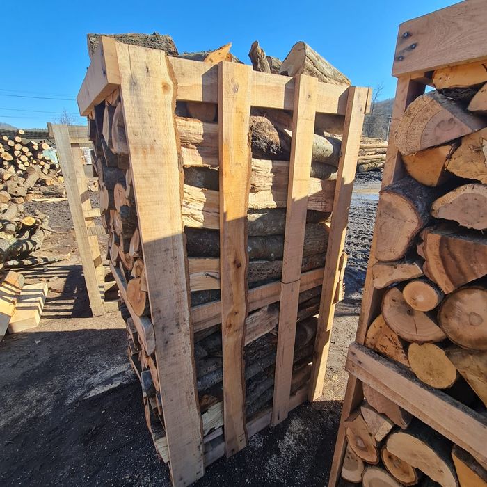 Depozit lemne de foc Arad grădiște Doar esență tare CER FAG CARPEN