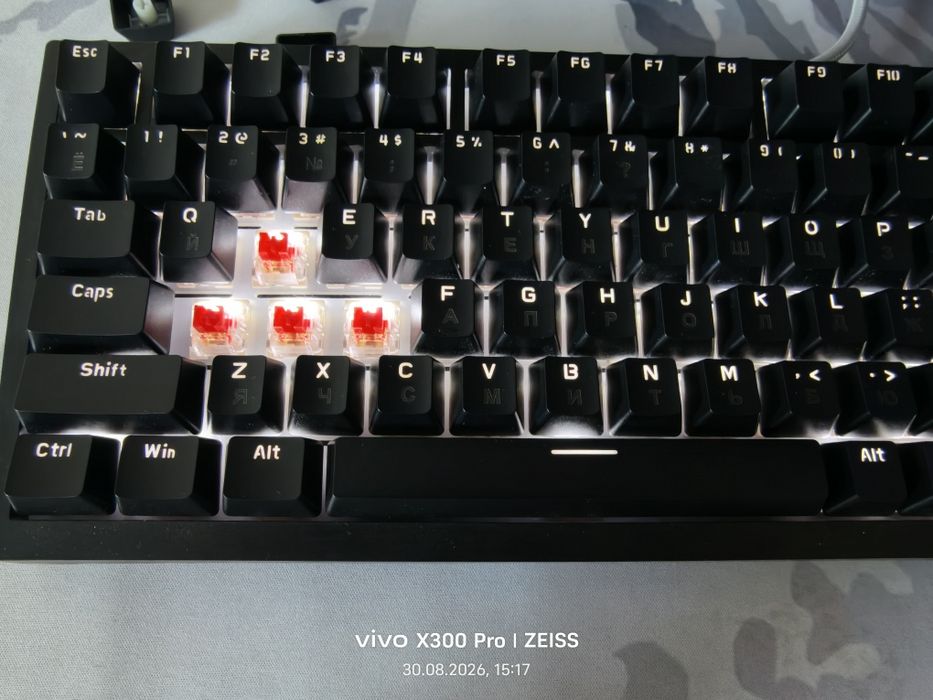 Продается клавиатура Ajazz AK820