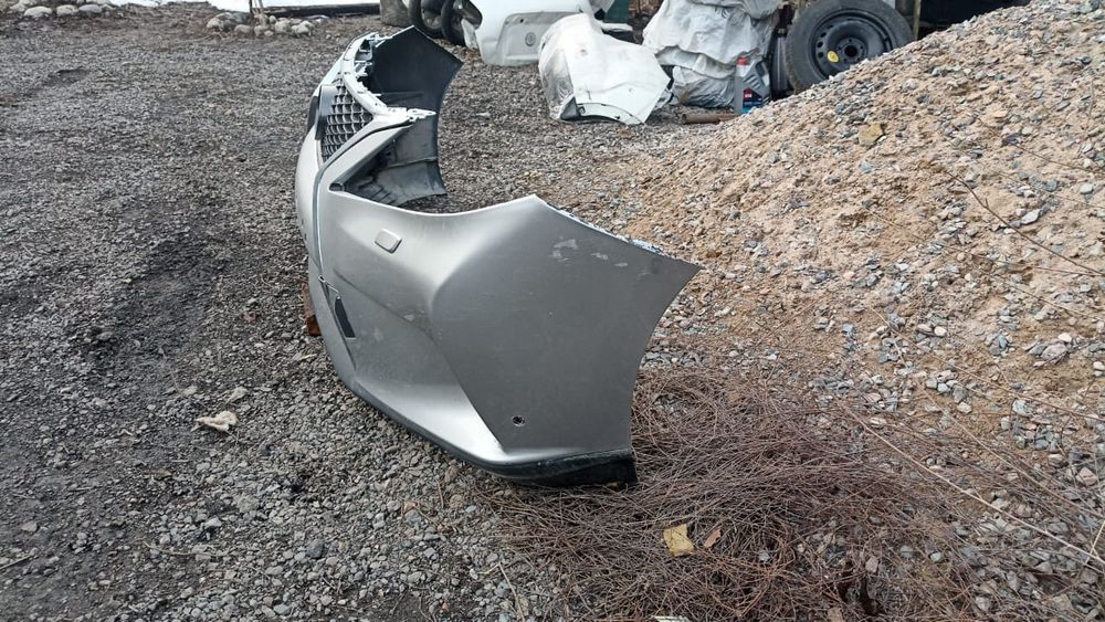 Продам бампер на Lexus RX 350