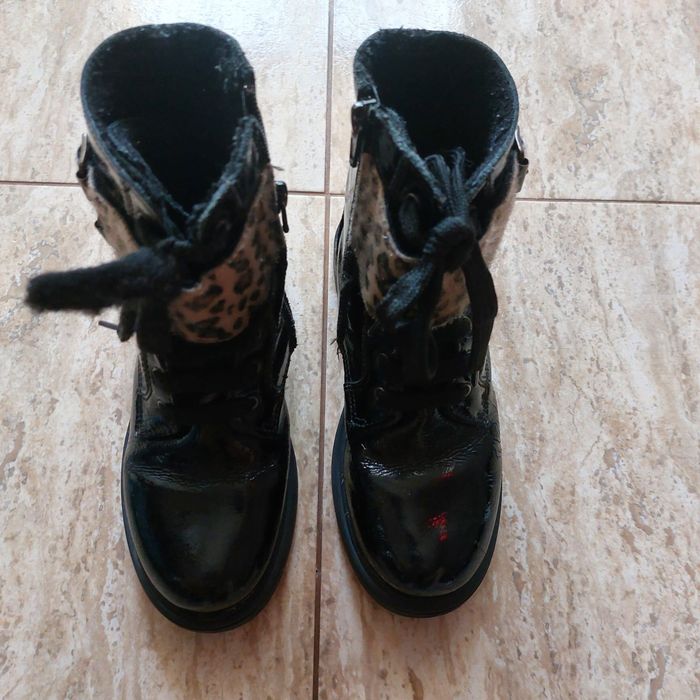 Vând ghete fetita mărimea 31