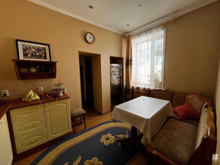 Продаю 3-комнтаный дом  в городе!