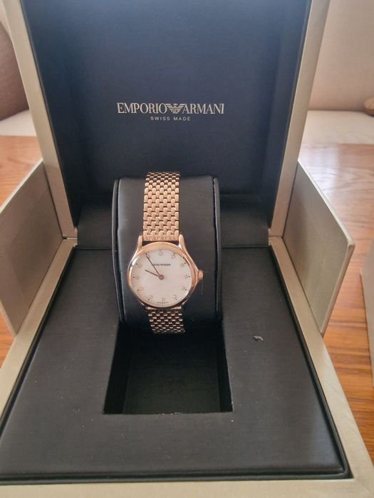 Vând ceas armani nou
