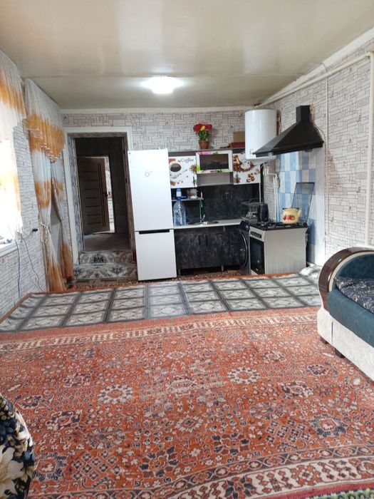 Ахилик махаласида Уй сотилади 7хонали