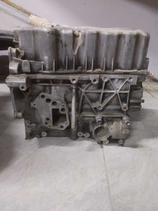 Двигатель блок WV Passat 2.0 fsi