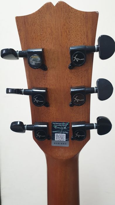 Акустическая гитара Armani