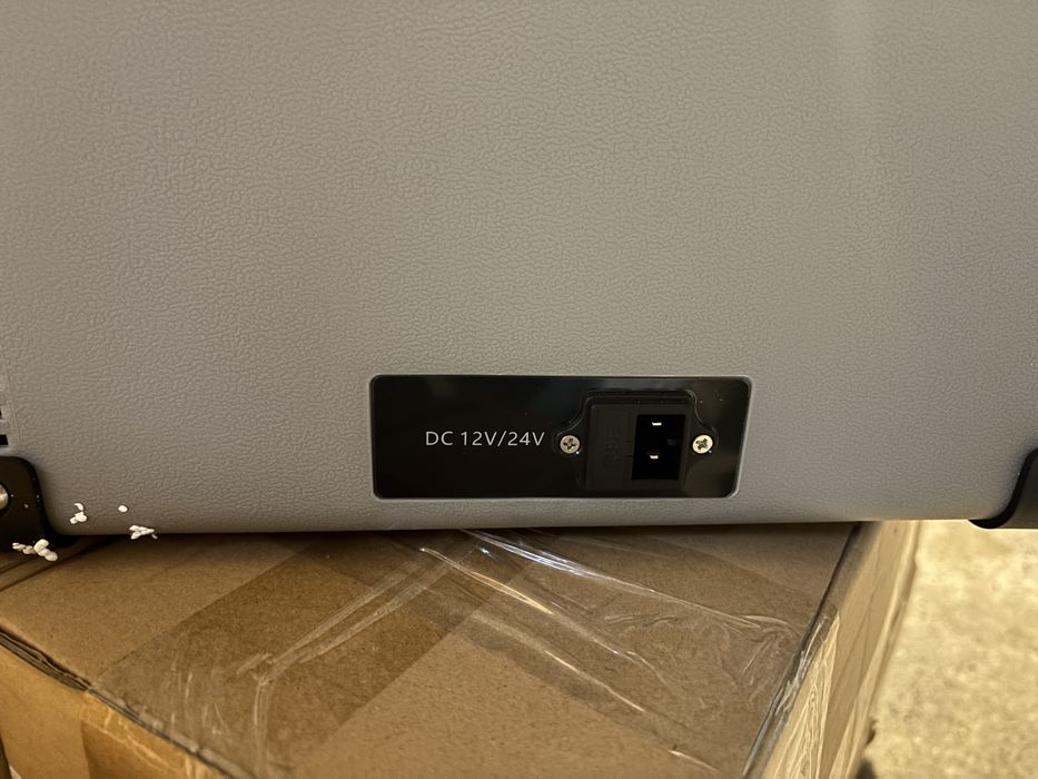 Vevor 45л хладилник/фризер Нов