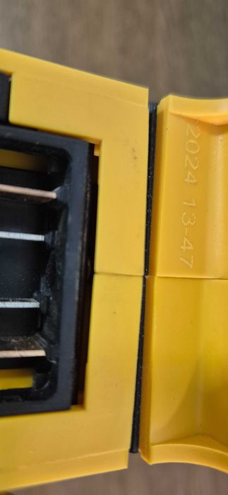 Перфоратор Dewalt DCH172