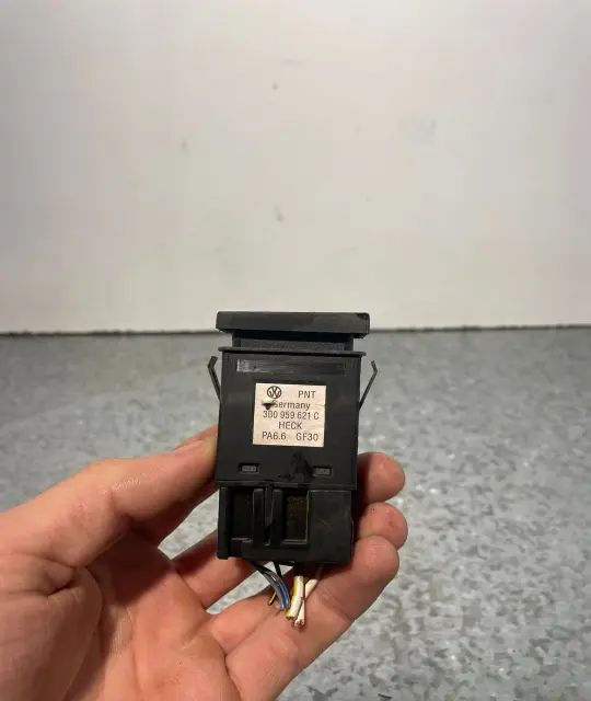 Buton dezaburire parbriz Volkswagen VW Passat 2000 1.9 TDI MT (110 hp)