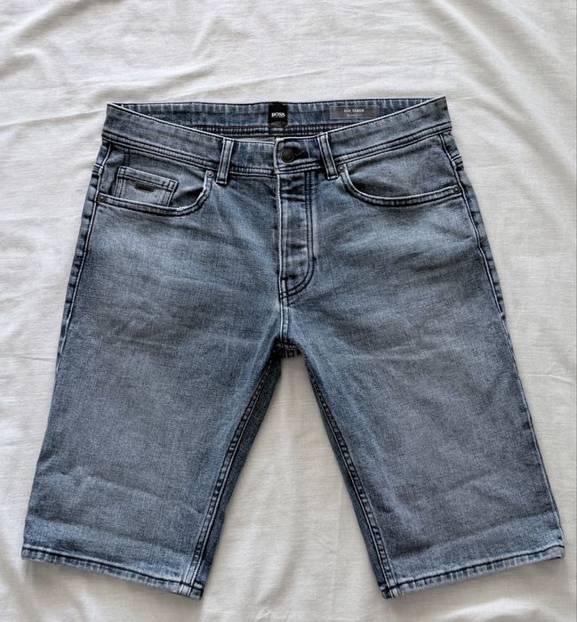 Hugo Boss,blugi scurți bărbați,măr.S(32)